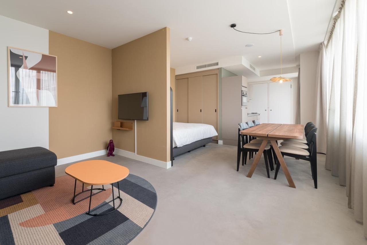 Cityden West 4*