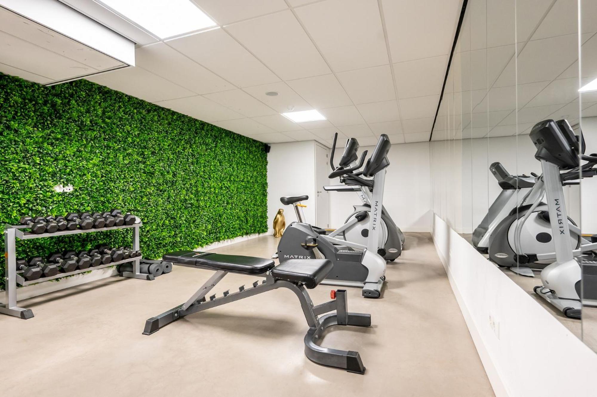 Cityden West Aparthotel 4*